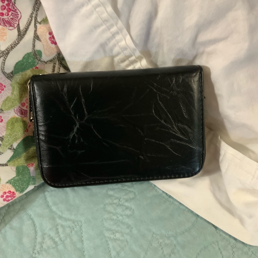 Source Unknown Black Wallet Nwot - image 2
